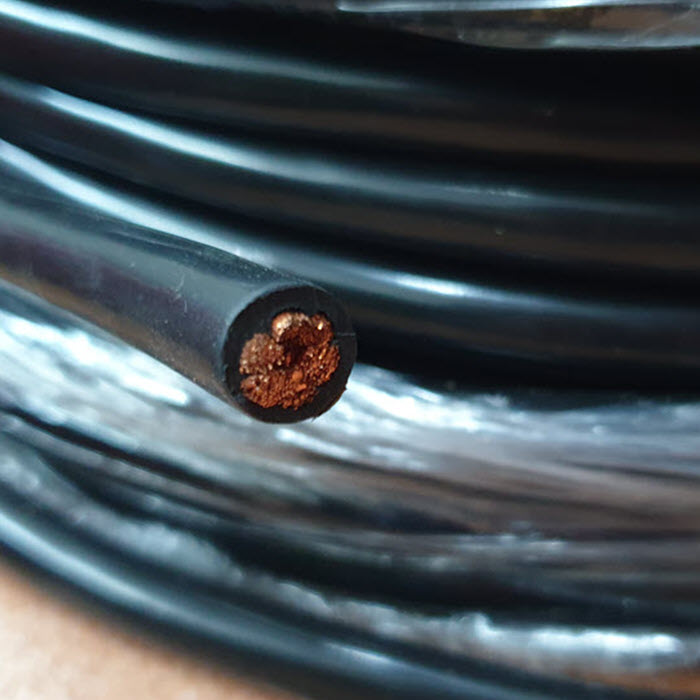 สายไฟแบตเตอรี่ Flexible ขนาด 25 Sq.mm. ทองแดงแท้ ทนกระแสสูงสุด 142A สีดำ (ตัดแล้ว 90 ซม.)Flexible Copper Conductor Rubber Sheathed 25 Sq.mm  Black Color ZW Battery Cable  www.Solar-Thailand.co.th