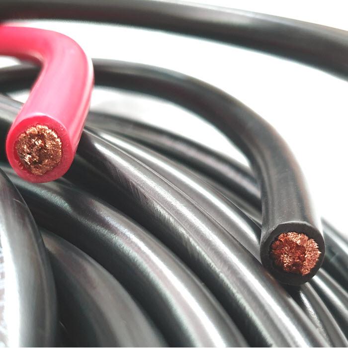 สายไฟแบตเตอรี่ Flexible ขนาด 25 Sq.mm. ทองแดงแท้ ทนกระแสสูงสุด 142A สีแดง (ตัดแล้ว 60 ซม.)Flexible Copper Conductor Rubber Sheathed 25 Sq.mm  Black Color ZW Battery Cable  www.Solar-Thailand.co.th