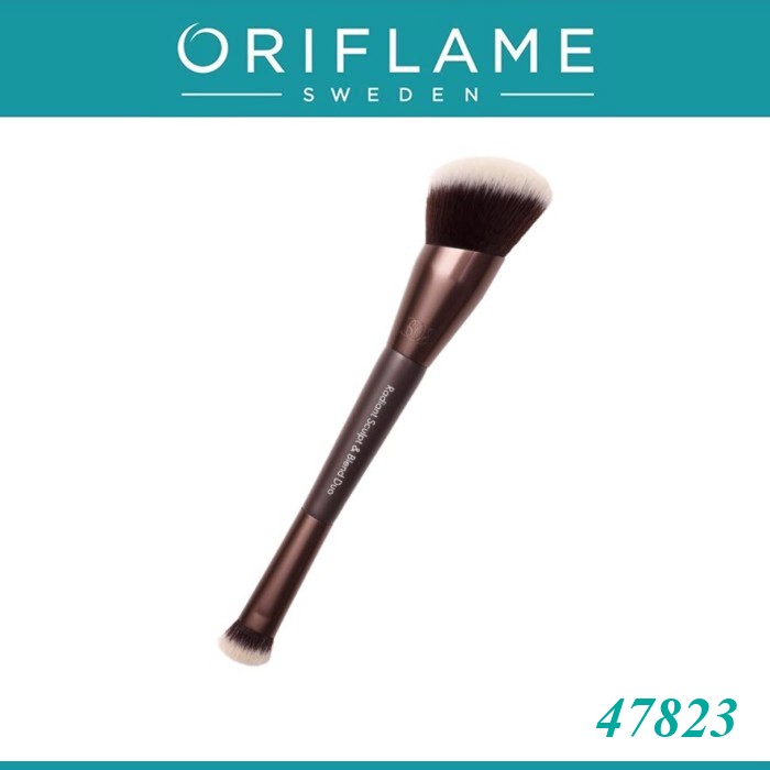 ออริเฟลม 47823 Oriflame Radiant Sculpt & Blend Duo Brush (47823) แปรงรองพื้น 2 หัว ด้ามไม้Oriflame 47823 Oriflame Radiant Sculpt & Blend Duo Brush (47823)