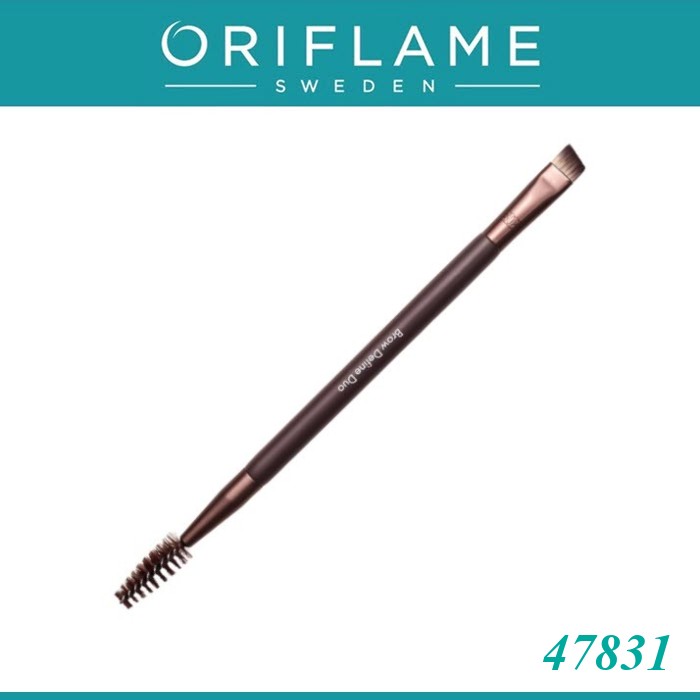 ออริเฟลม 47831 Oriflame Brow Define Duo Brush (47831) แปรงเขียนคิ้ว 2 หัว ด้ามไม้Oriflame 47831 Oriflame Brow Define Duo Brush (47831)